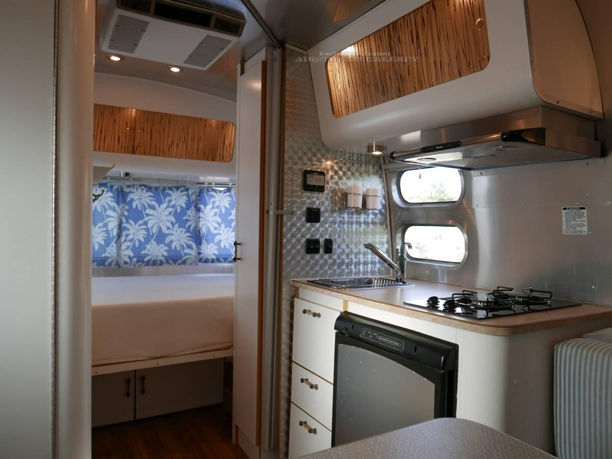 2008 Airstream Ocean Breeze Interior