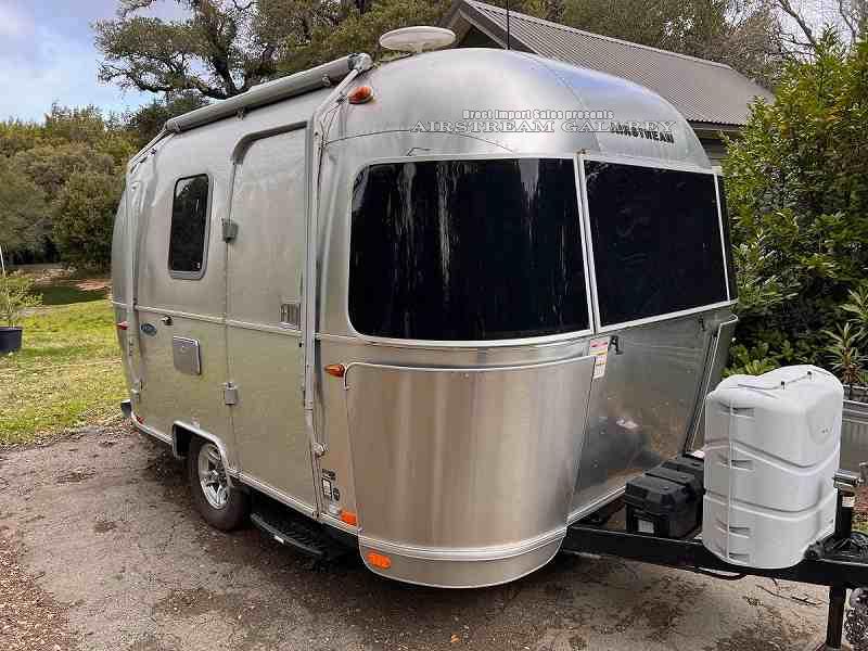 2016 Airstream Bambi Sport 16’ | airstreamer エアストリームギャラリー