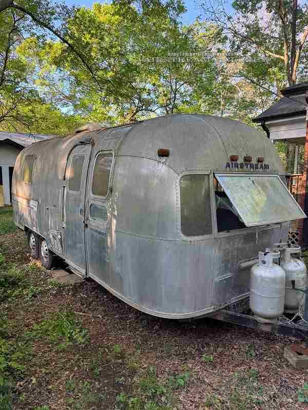 1977 Airstream TradeWind 25' | airstreamer エアストリーム